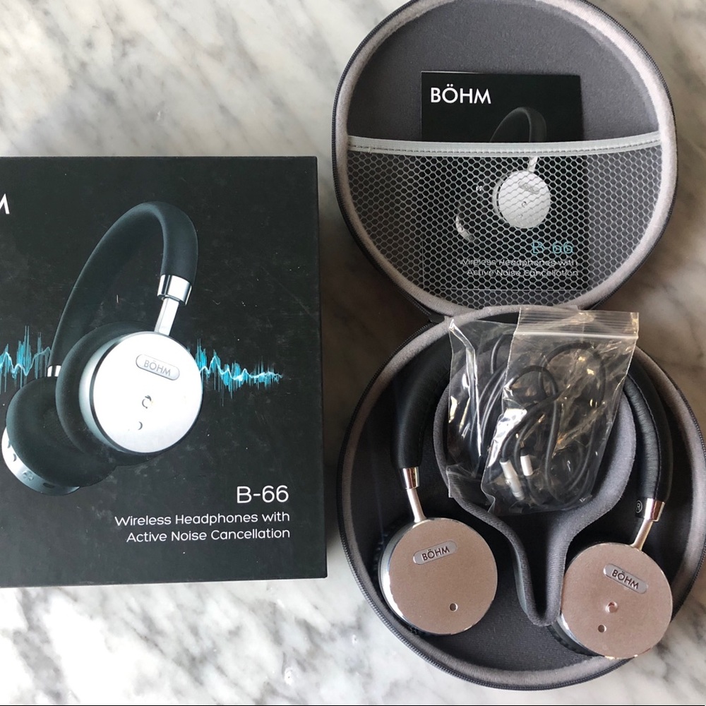 Bohm b66 wireless Bluetooth noisecancel headphones